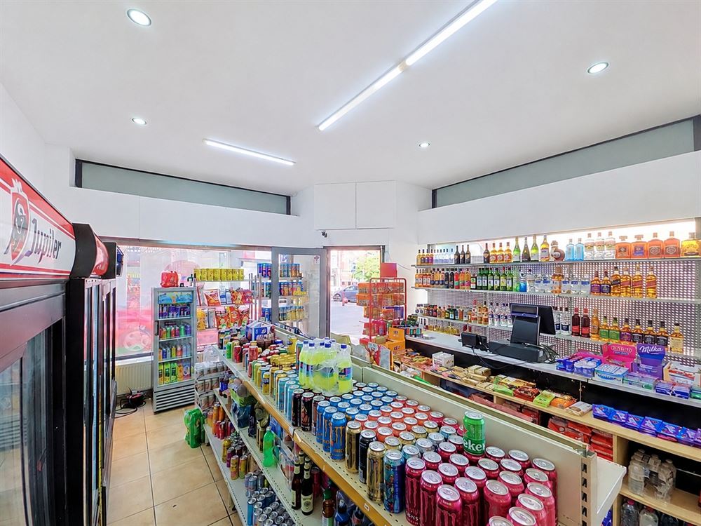 MAGNIFIQUE IMMEUBLE DE RAPPORT - COMMERCE + APPARTEMENT 162.5 M²