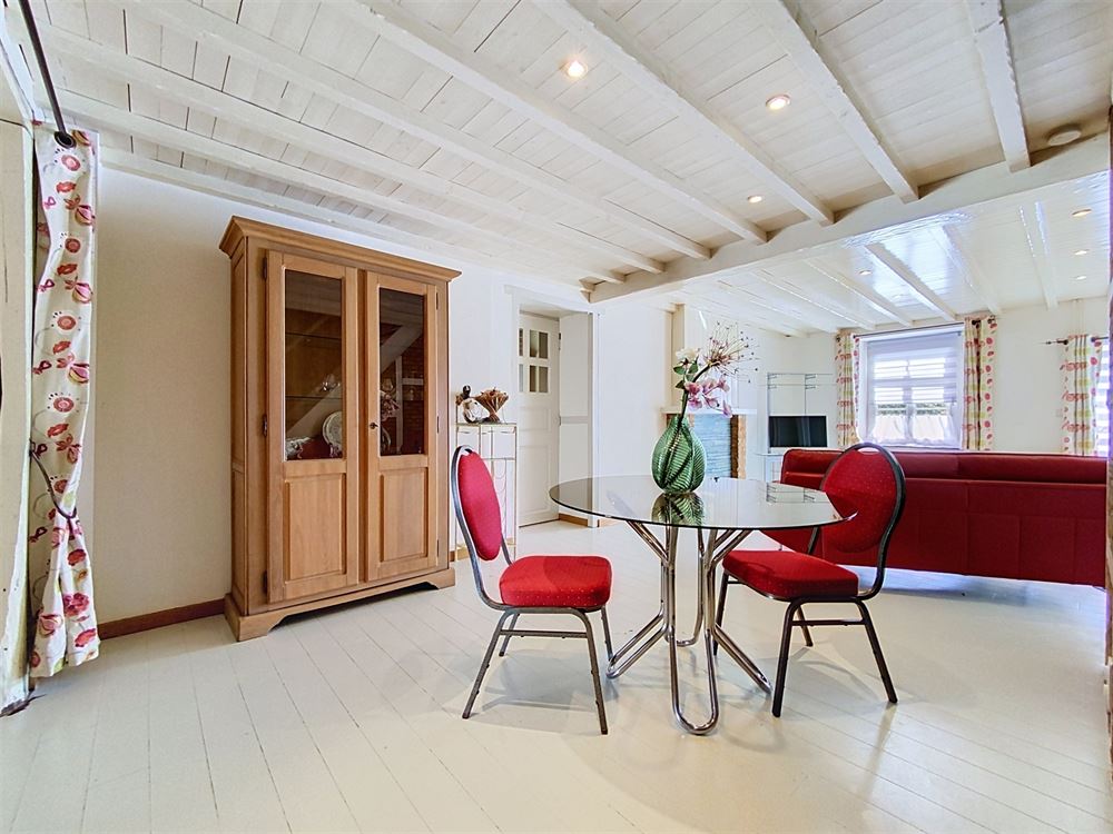 Une magnifique maison en pierre au coeur de Flavion