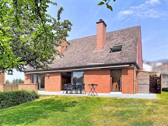 SUPERBE VILLA 4 CHAMBRES SUR 14,4 ARES – JARDIN PLEIN SUD