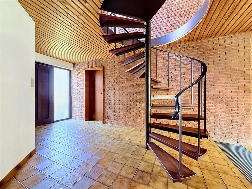 SUPERBE VILLA 4 CHAMBRES SUR 14,4 ARES – JARDIN PLEIN SUD