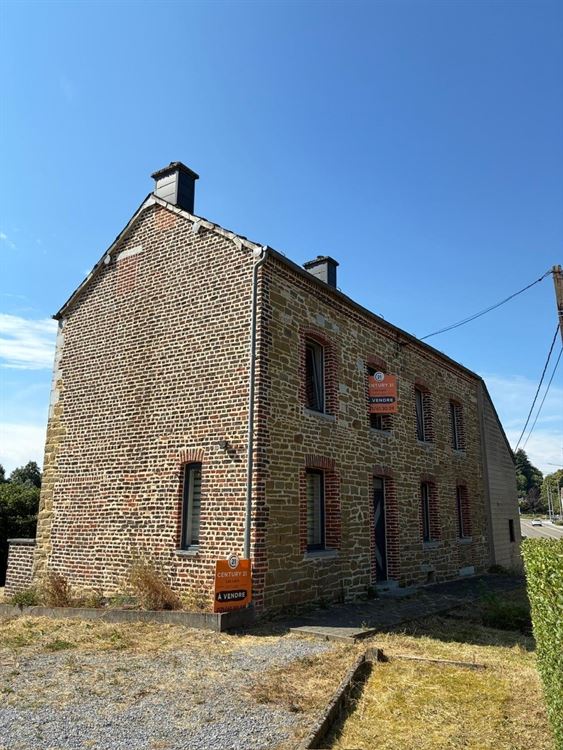 MAISON 4 FACADES - 4 CHAMBRES - JARDIN 13 ARES