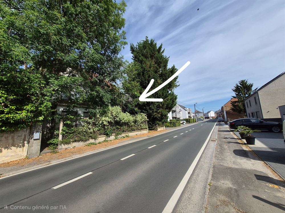 MAISON AVEC VASTE TERRAIN