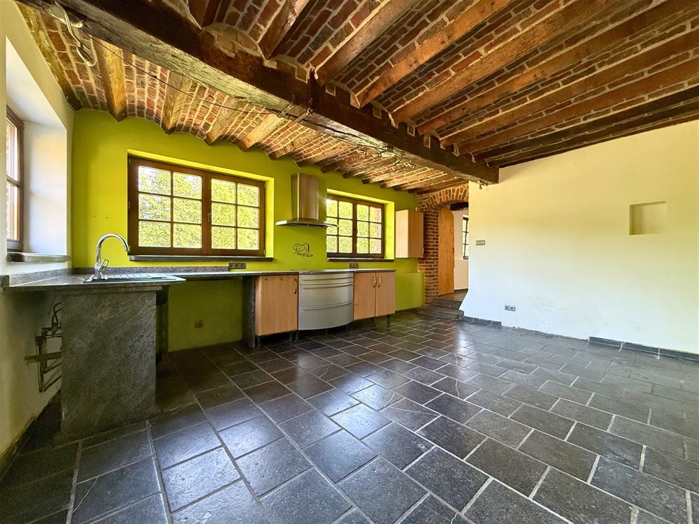 CHARMANT DUPLEX AVEC TERRASSE - 2 CHAMBRES - 1 BUREAU