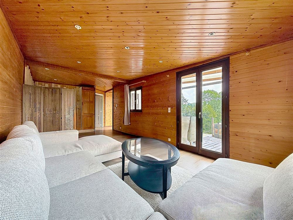 JOLI CHALET 2 CHAMBRES – PROCHE DES LACS DE L'EAU D'HEURE