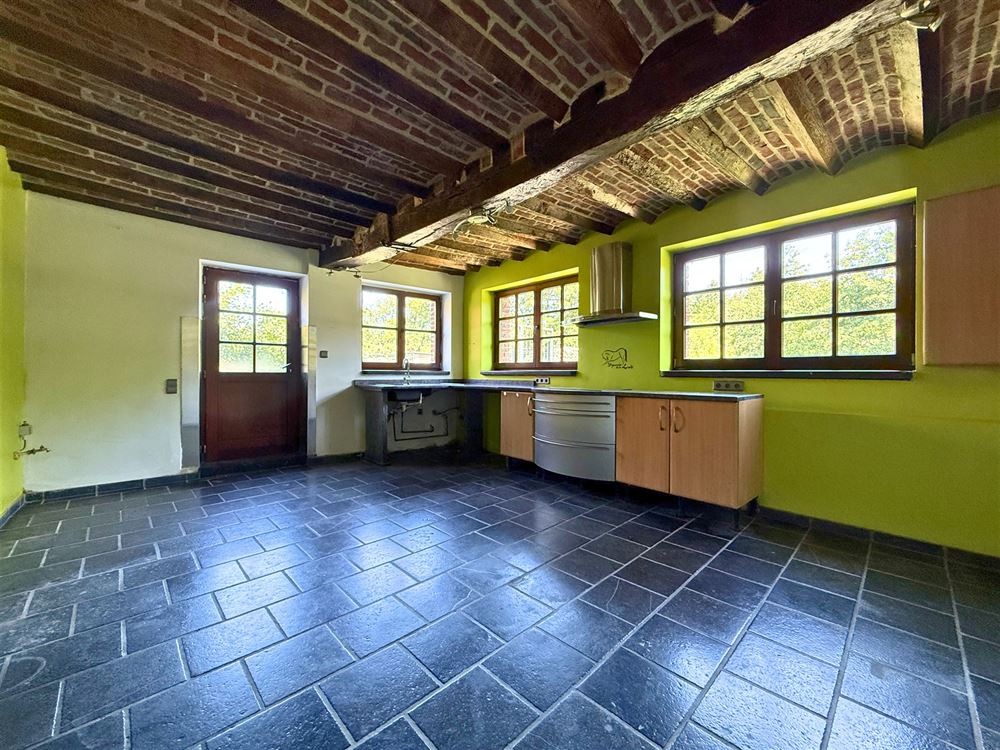 CHARMANT DUPLEX AVEC TERRASSE - 2 CHAMBRES - 1 BUREAU