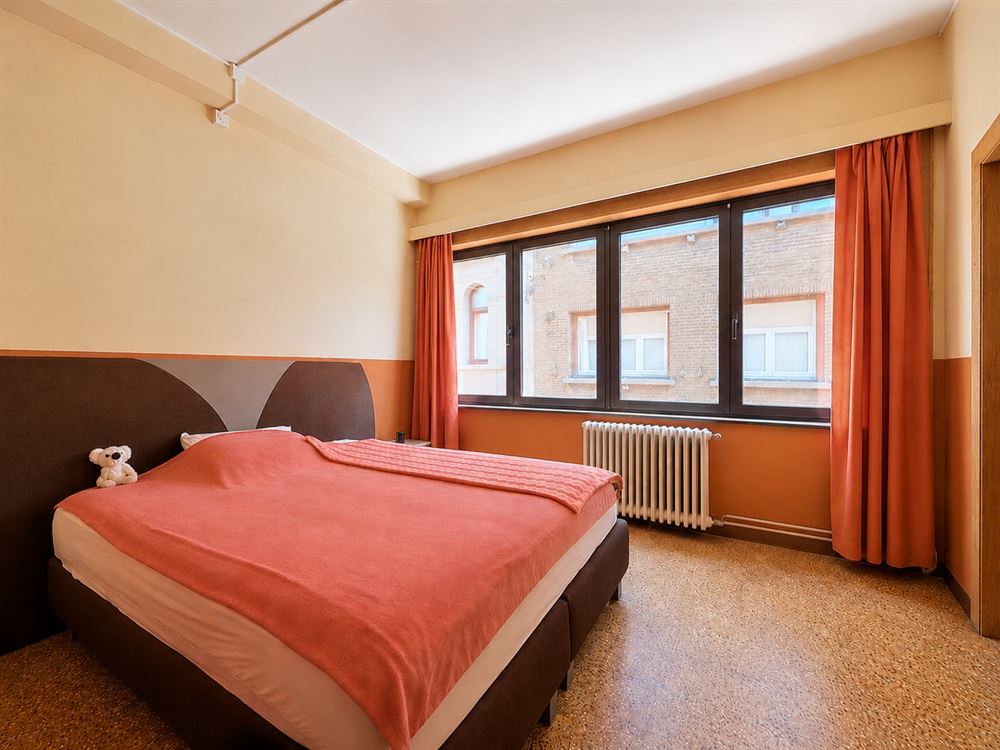IMMEUBLE DE RAPPORT - COMMERCE + 2 APPARTEMENTS