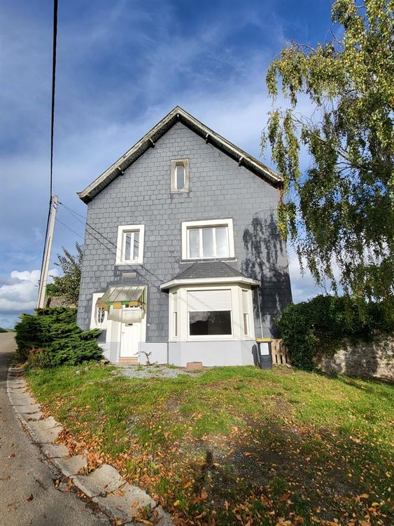 MAISON 2 CHAMBRES ET JARDIN
