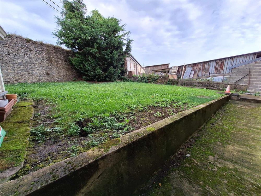 MAISON 2 CHAMBRES ET JARDIN