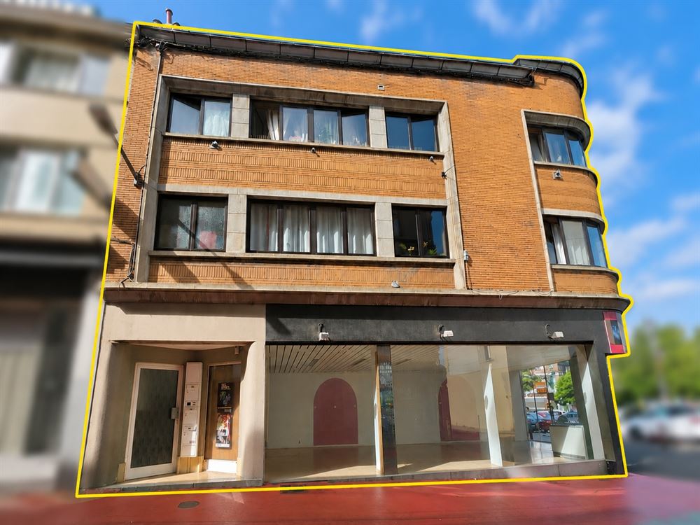 IMMEUBLE DE RAPPORT - COMMERCE + 2 APPARTEMENTS