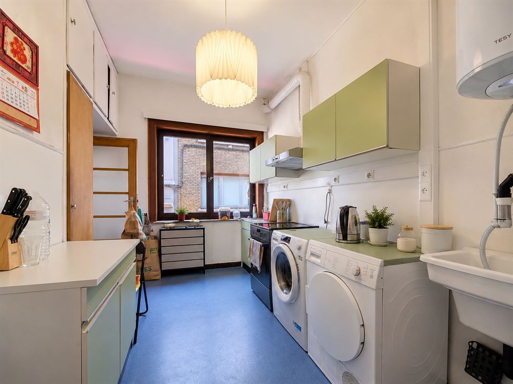 IMMEUBLE DE RAPPORT - COMMERCE + 2 APPARTEMENTS