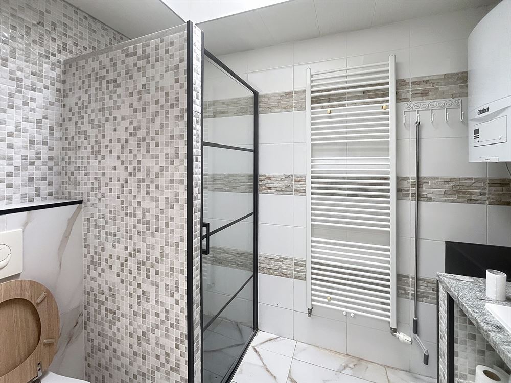 APPARTEMENT LUMINEUX