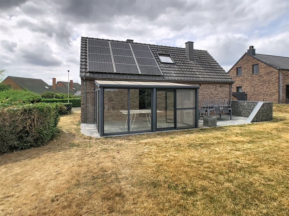 VILLA 2 CAMBRES AVEC JARDIN ET GARAGE