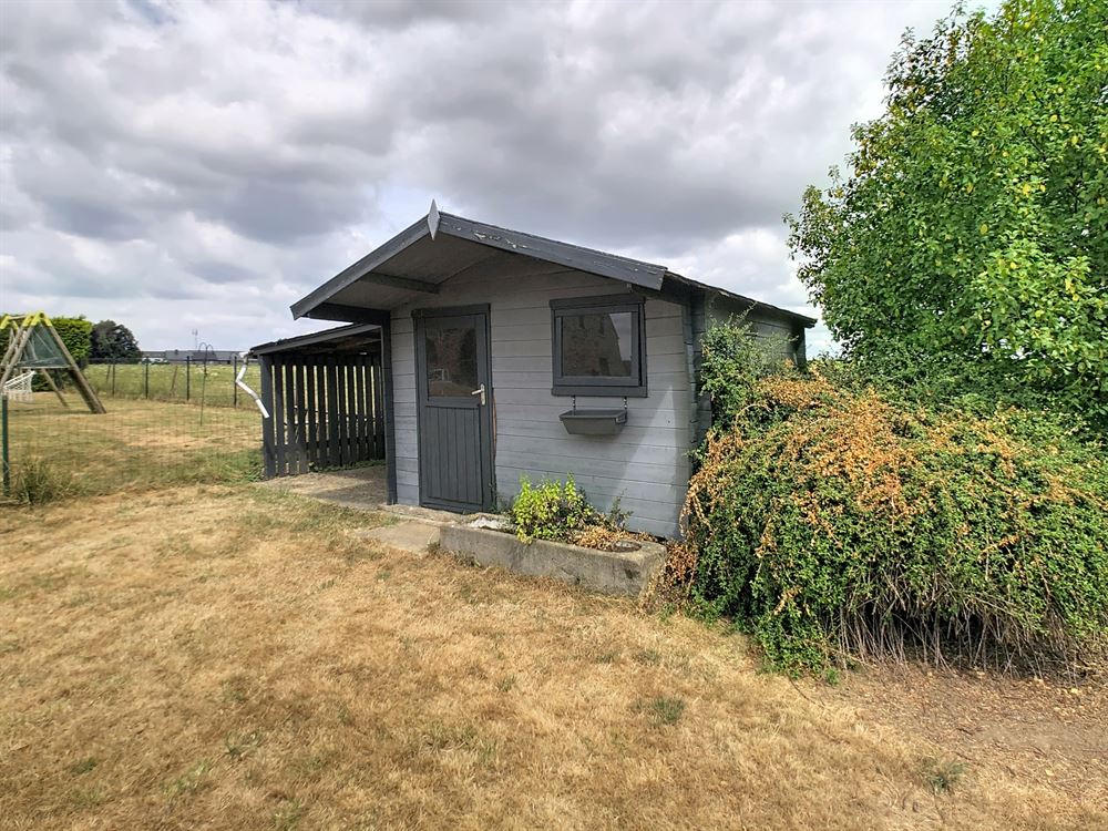 VILLA 2 CAMBRES AVEC JARDIN ET GARAGE
