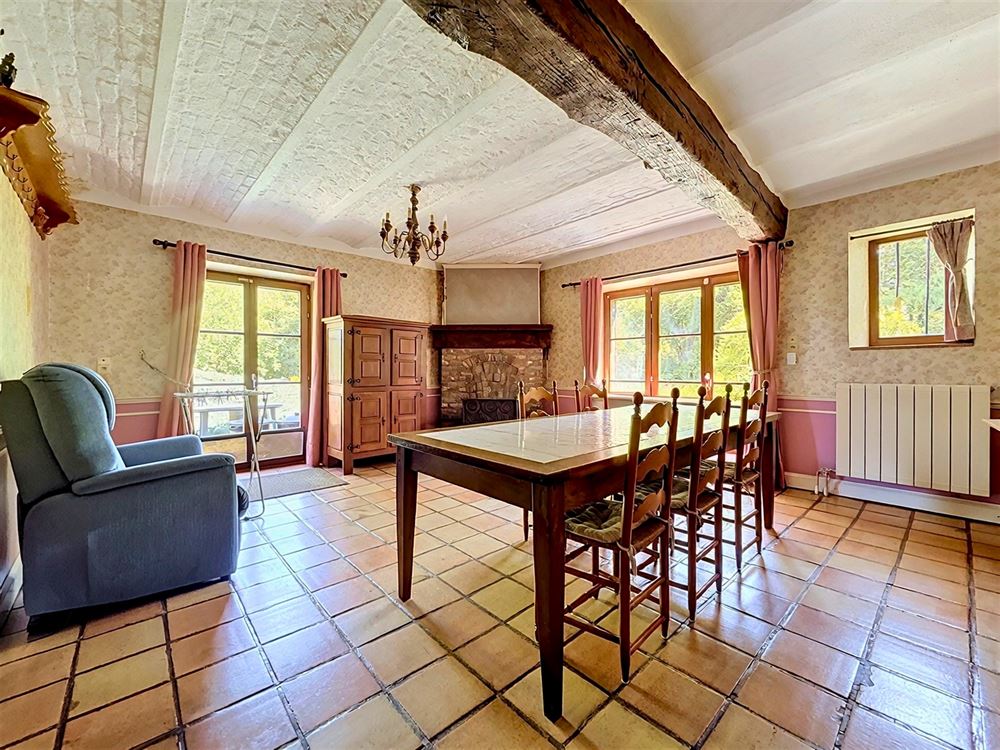 SUPERBE MAISON DE CARACTÈRE – 3 CHAMBRES – 53,97 ARES