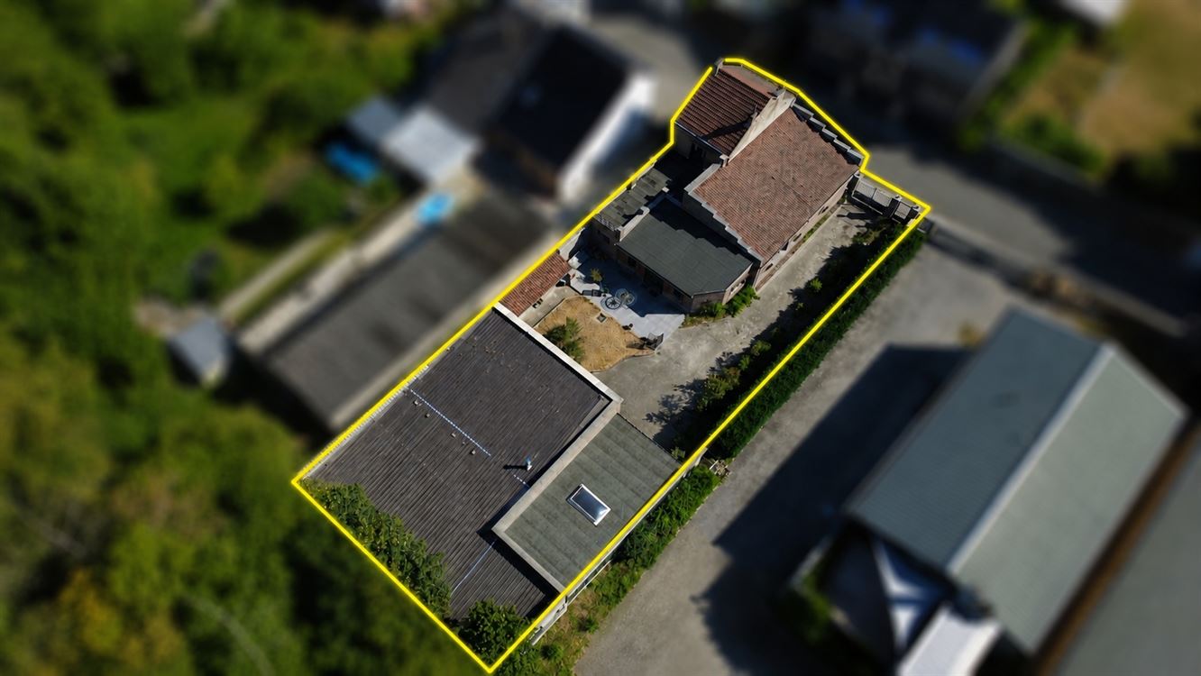GRANDE MAISON + ENTREPOT 350M²