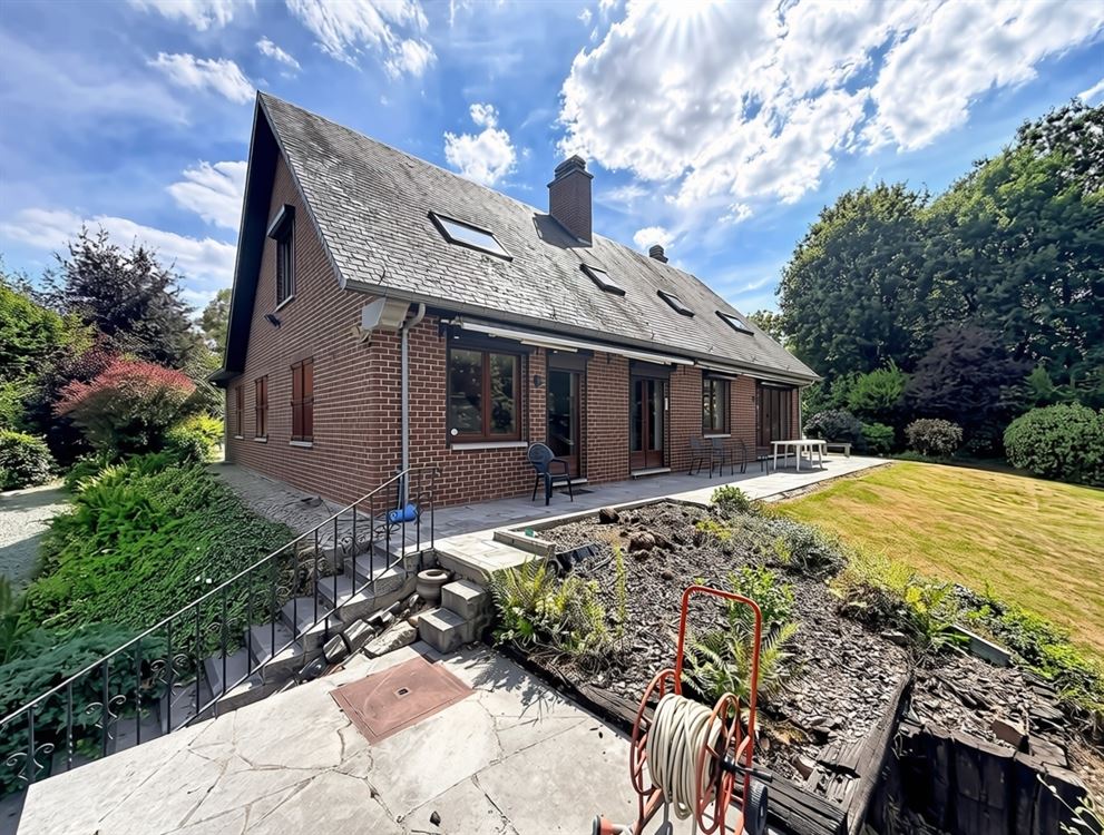 VILLA AVEC TERRAIN DE 20ares + BOIS DE 16 ARES