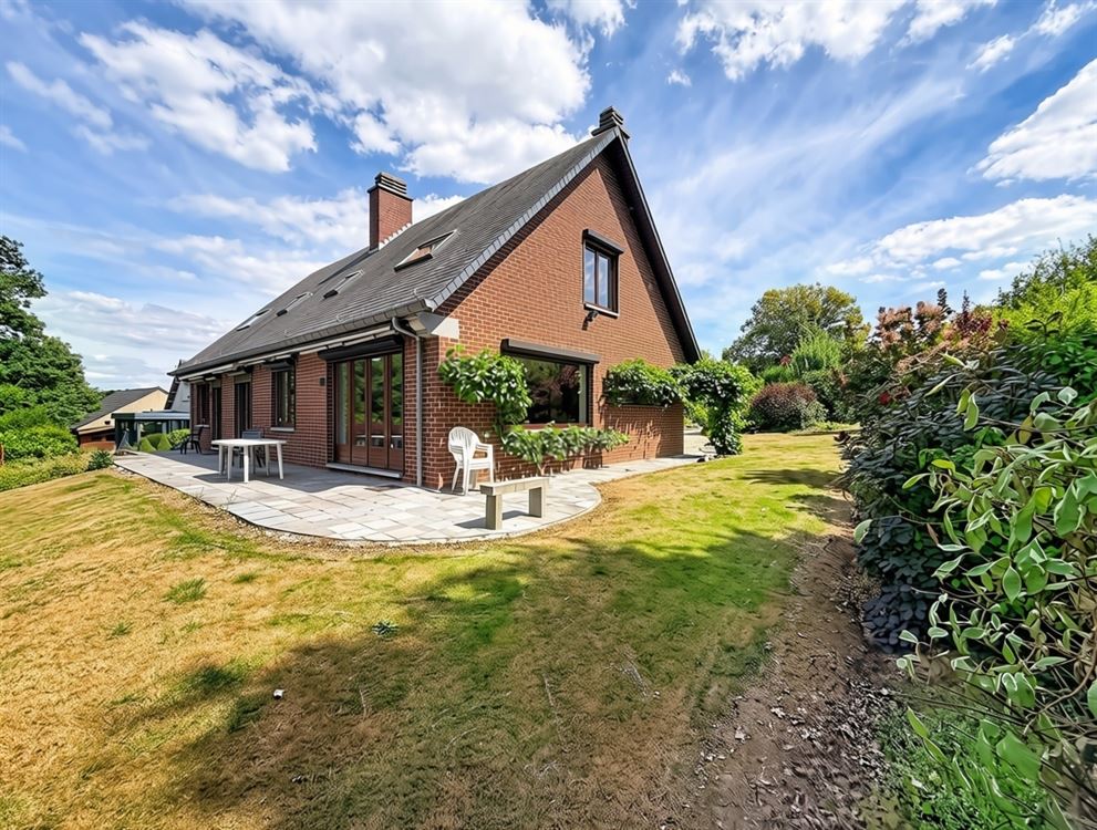 VILLA AVEC TERRAIN DE 20ares + BOIS DE 16 ARES