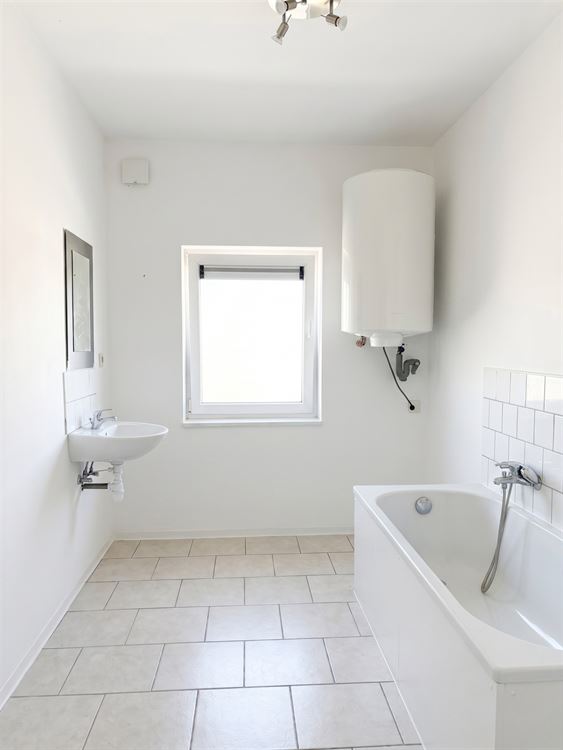 MAISON D'HABITATION