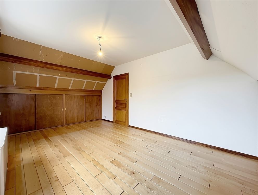 VILLA AVEC TERRAIN DE 20ares + BOIS DE 16 ARES