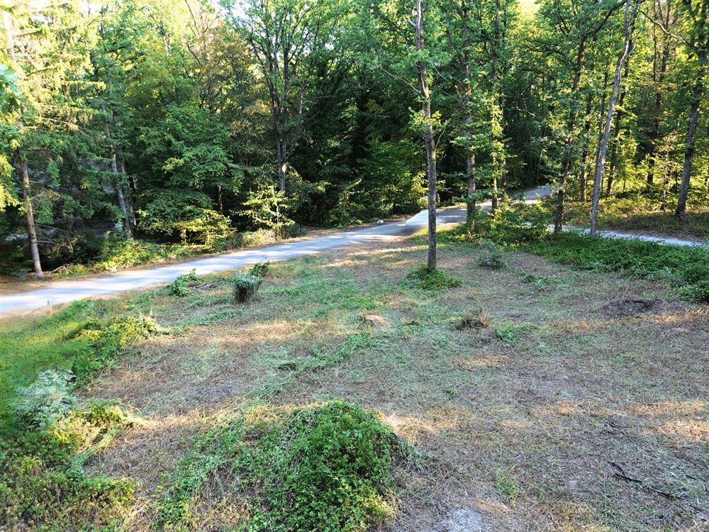 PERMIS ACCORDÉ POUR VILLA SUR TERRAIN DE 28,16 ARES