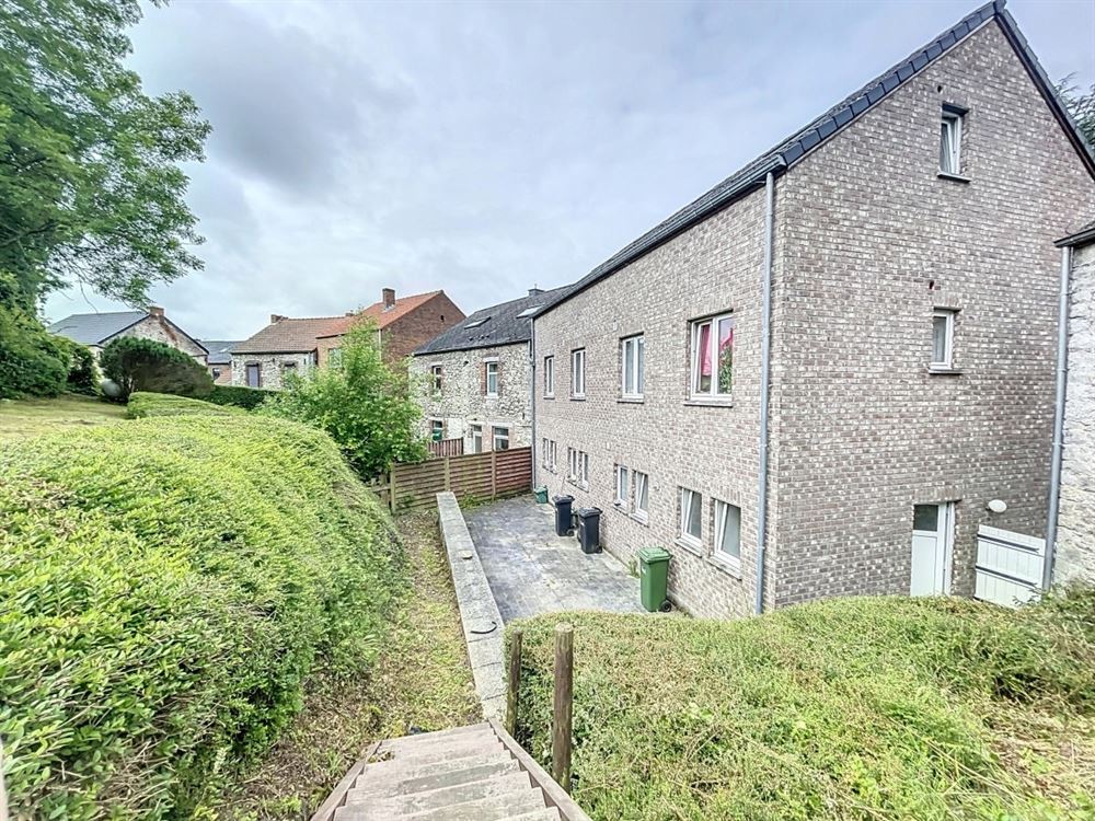 APPARTEMENT 2 CHAMBRES - JARDIN COMMUN AU CENTRE D