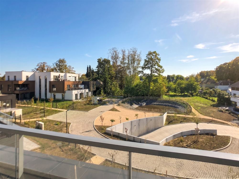 SUPERBE PENTHOUSE 3 CHAMBRES AVEC TERRASSE ET GARAGE