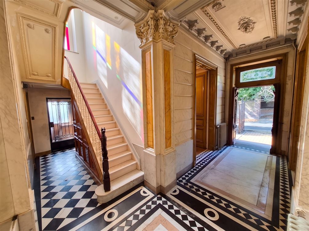MAISON DE MAITRE