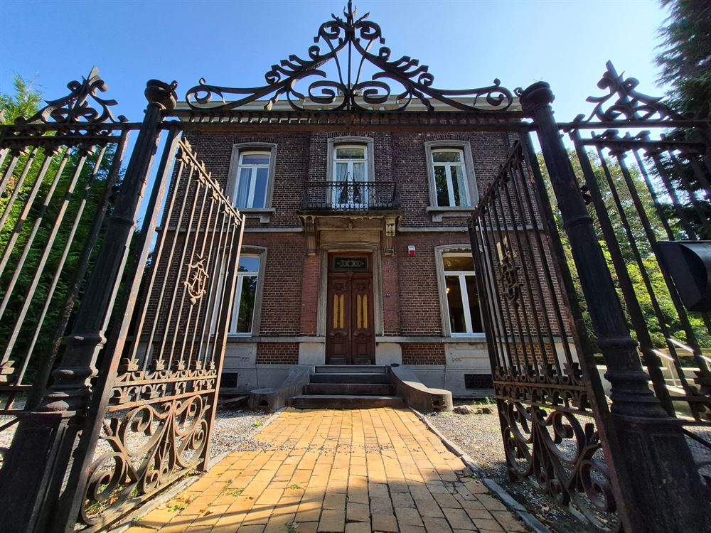 MAISON DE MAITRE