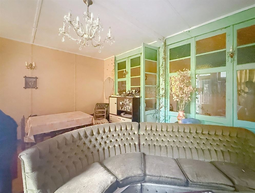 CHALET A RENOVER ENTIEREMENT