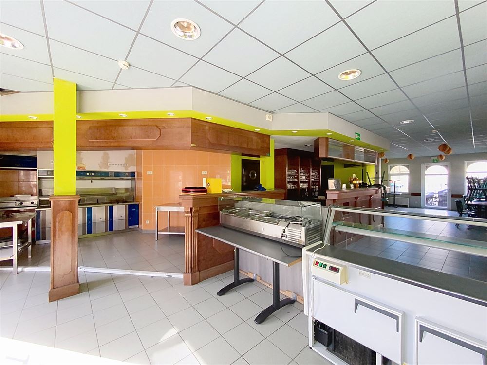 BELLE OPPORTUNITE COMMERCIALE AVEC INFRASTRUCTURE HORECA