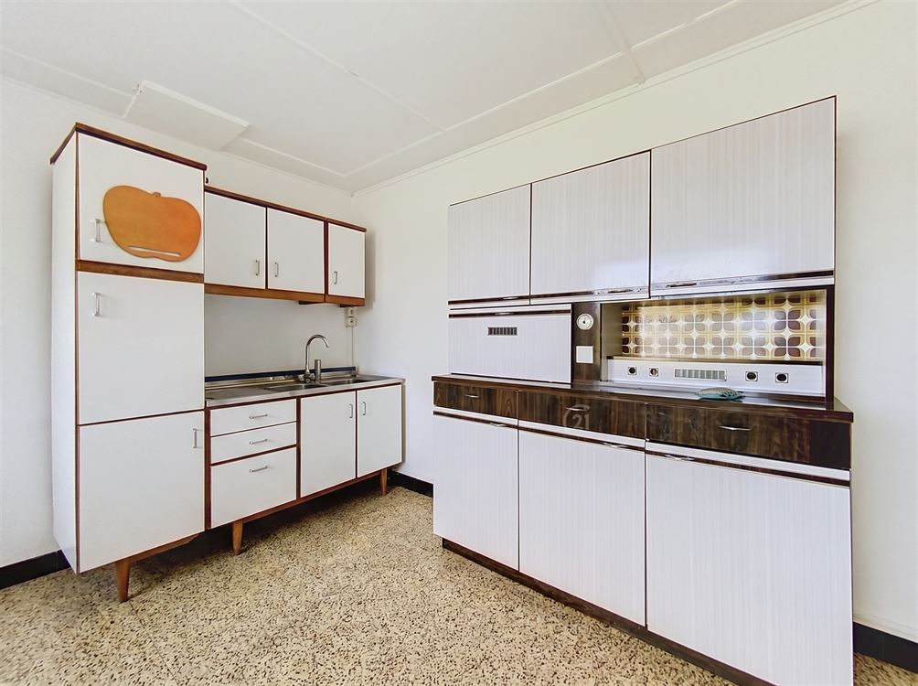 MAISON AVEC BEAUX VOLUMES AU COEUR DE WALCOURT