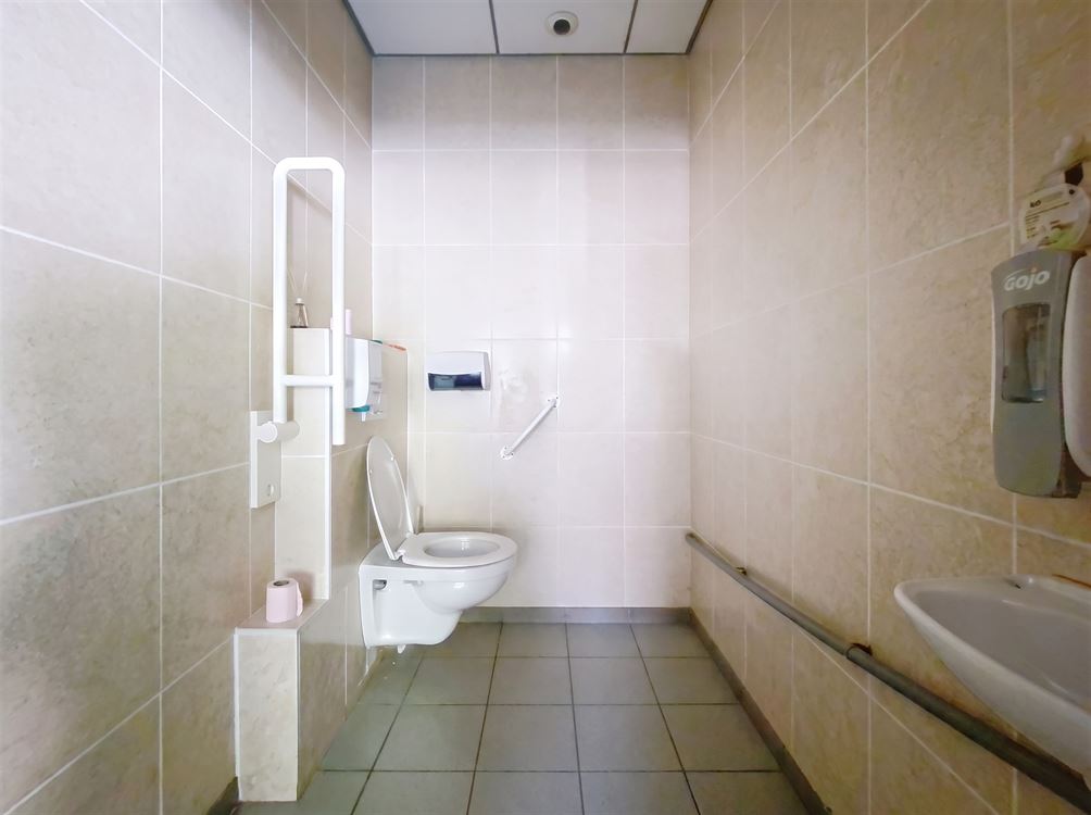 BELLE OPPORTUNITE COMMERCIALE AVEC INFRASTRUCTURE HORECA