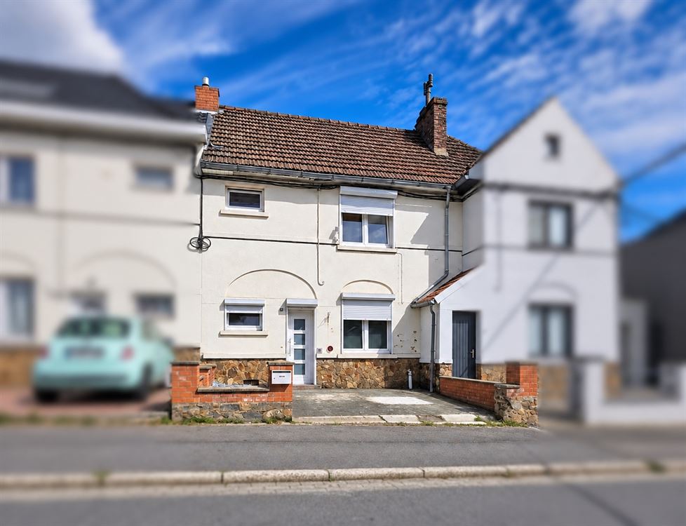 MAISON - 2 CH - JARDIN - PARKING - GRENIER AMENAGEABLE
