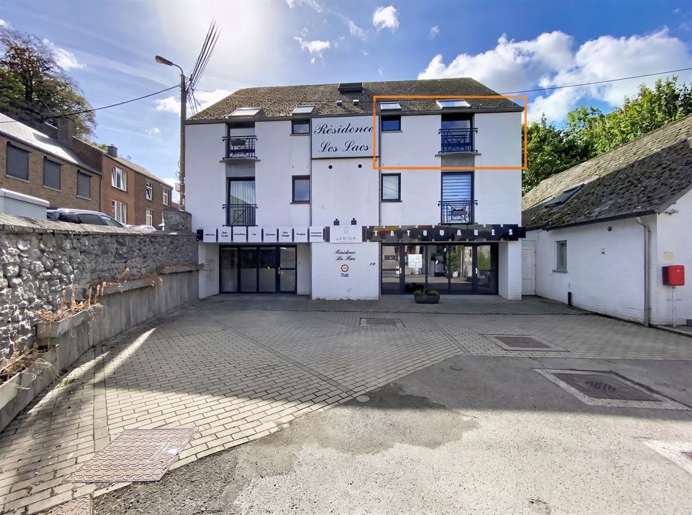Charmant duplex 2 chambres avec parking au cœur de Walcourt