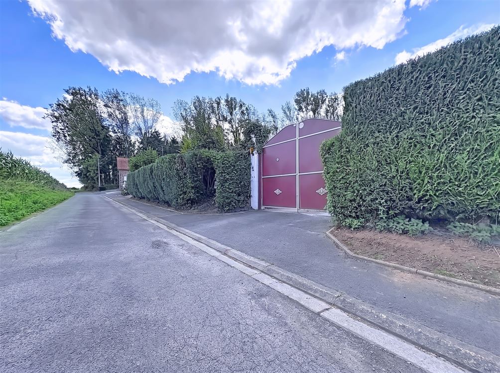 MAISON UNIFAMILIALE