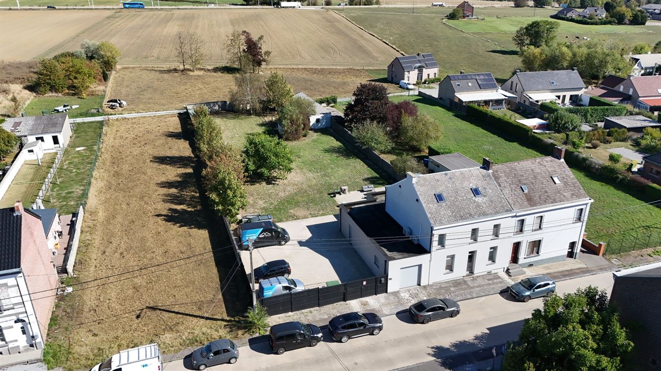 MAISON 309m² + HANGARD 150M²