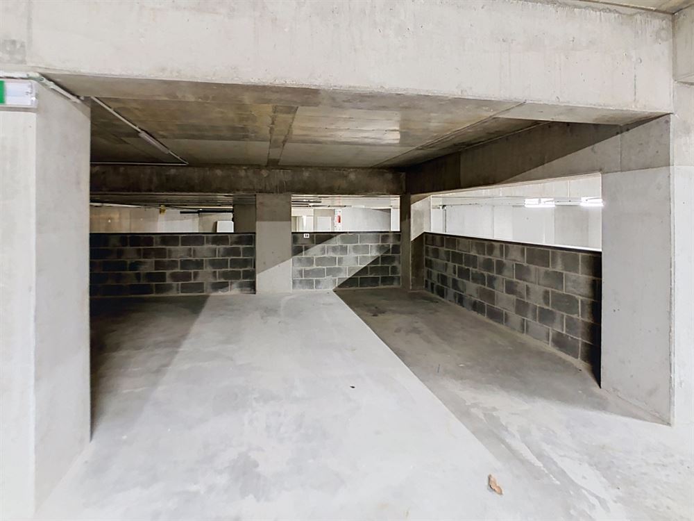 PENTHOUSE 2 CHAMBRES AVEC TERRASSE ET PARKING