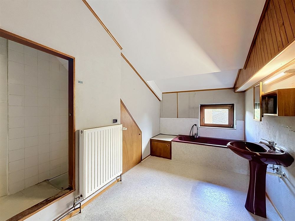 Ensemble immobilier- 5 chambres - garage