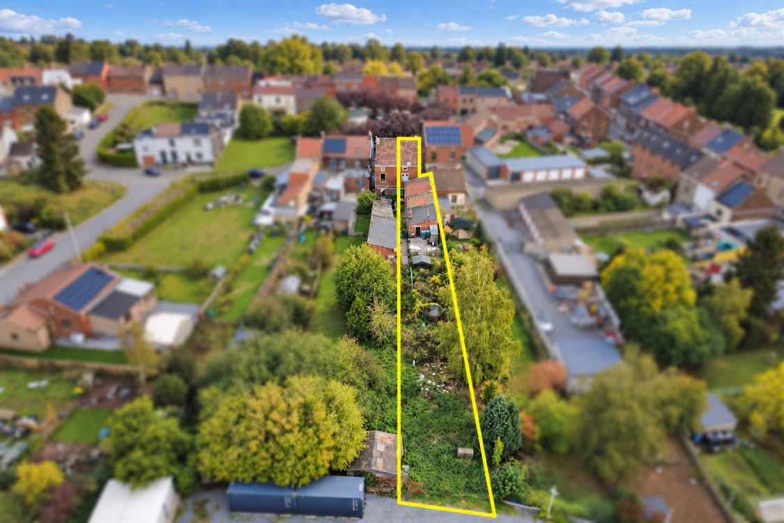 LOT DE 2 MAISONS AVEC GRAND JARDIN