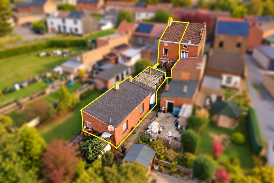 LOT DE 2 MAISONS AVEC GRAND JARDIN