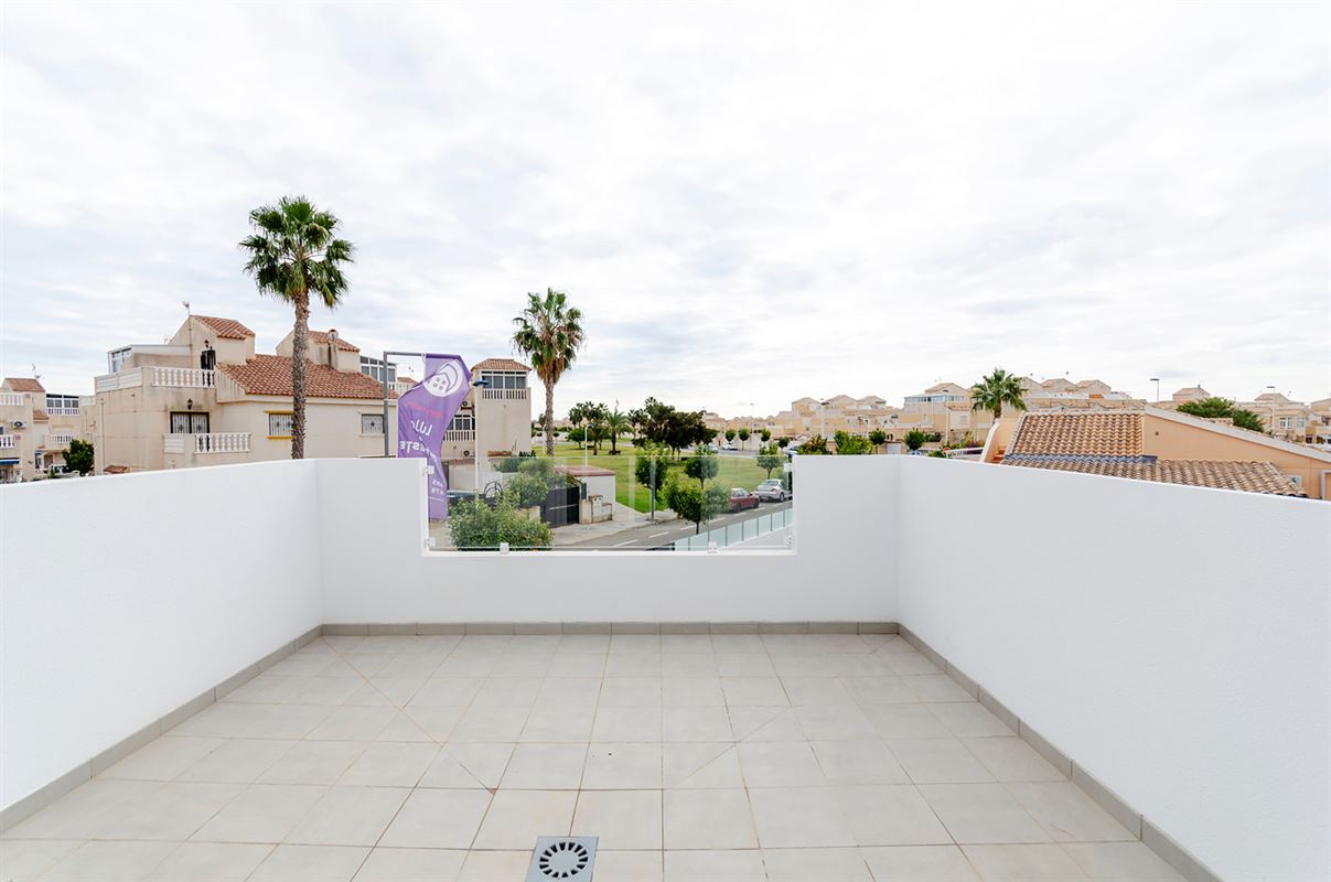 Laguna Rosa Villas