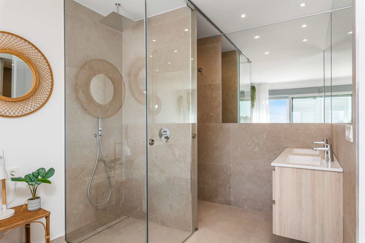 Mykonos y Santorini Serena Golf