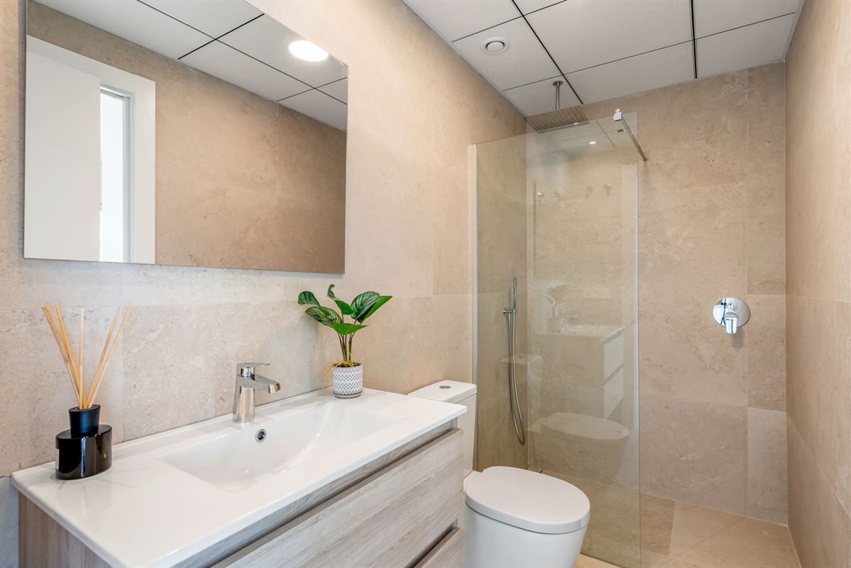 Mykonos y Santorini Serena Golf