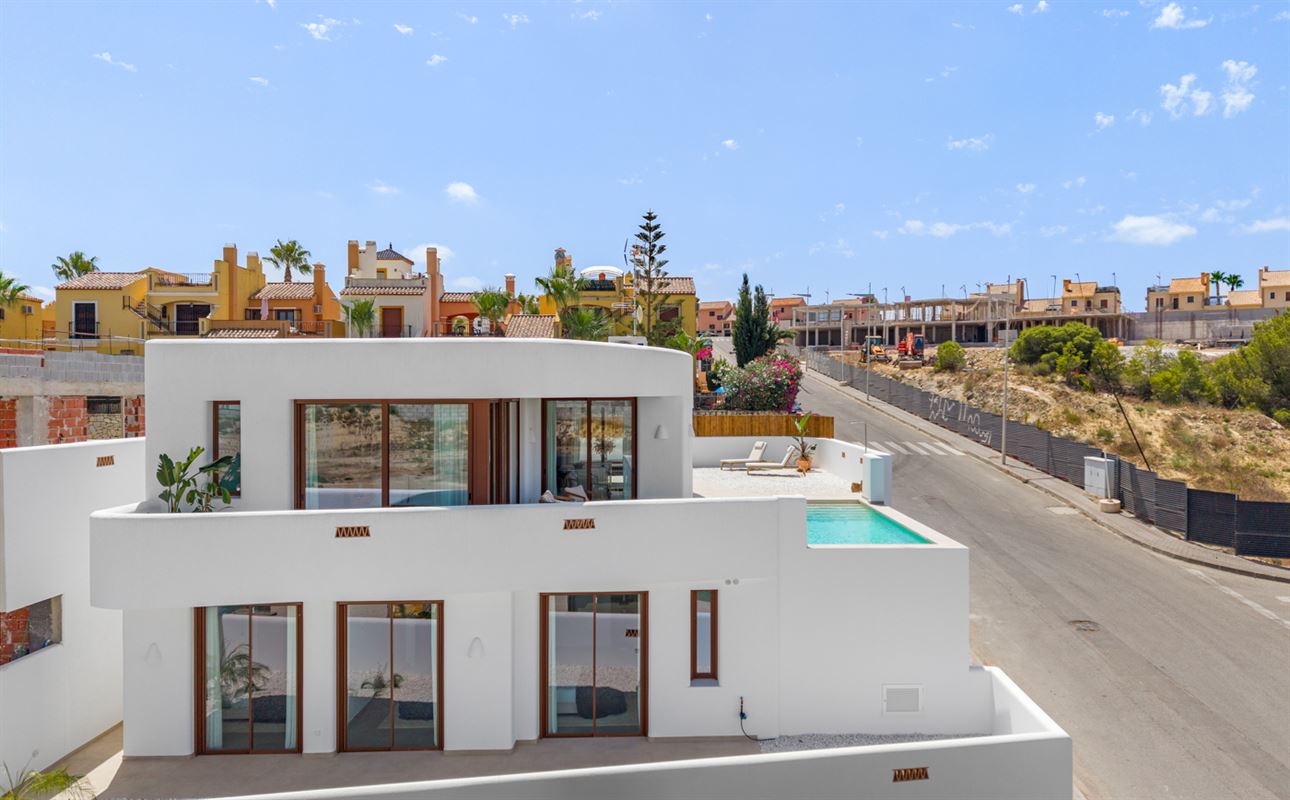 Residencial Homes By F.G