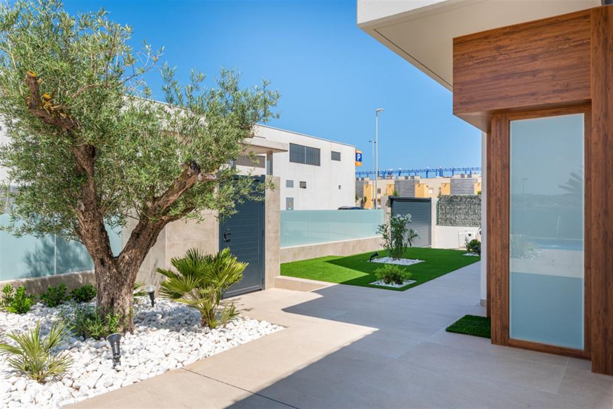 Sophie Deluxe