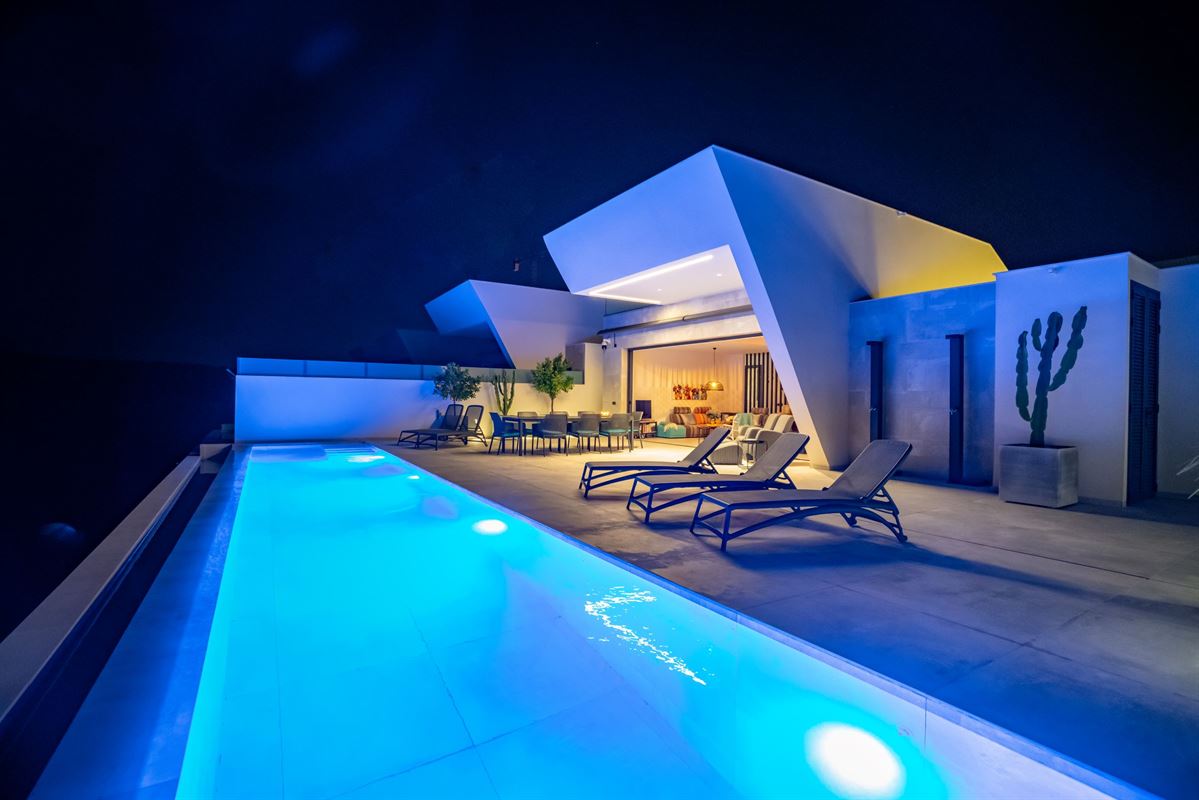 Oceanic Luxury Villas