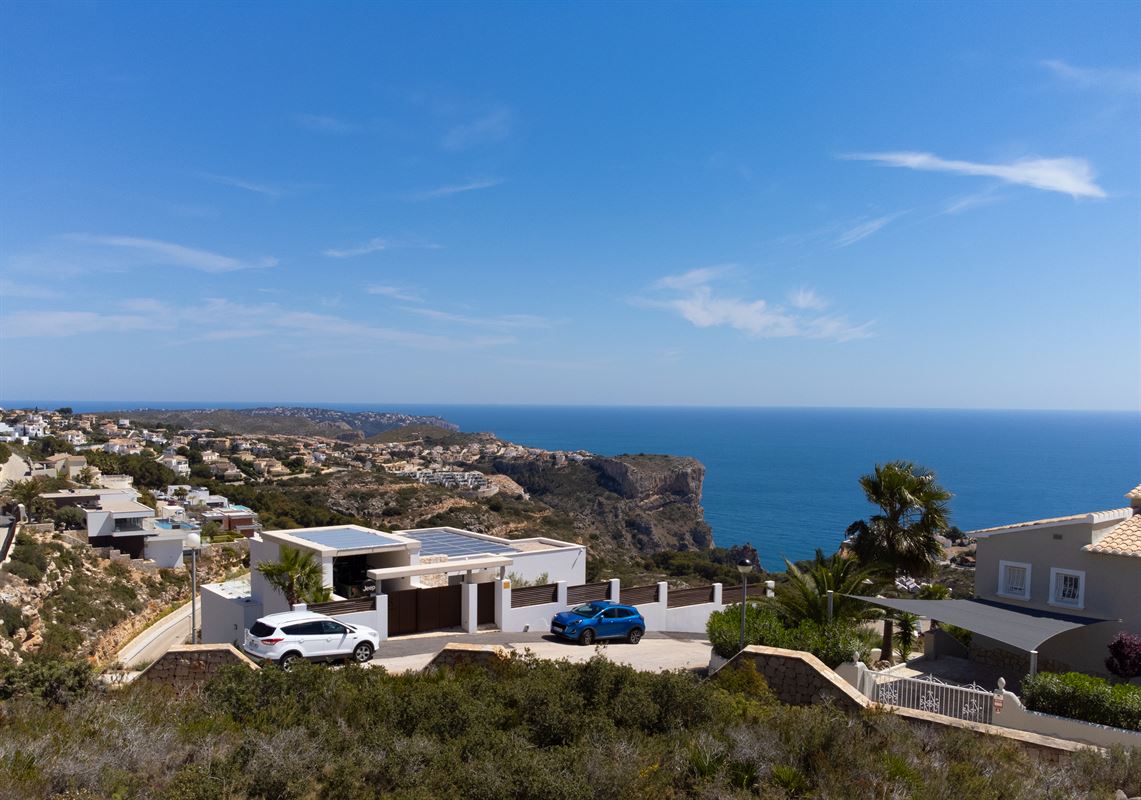 Lirios Design - Villa Aral