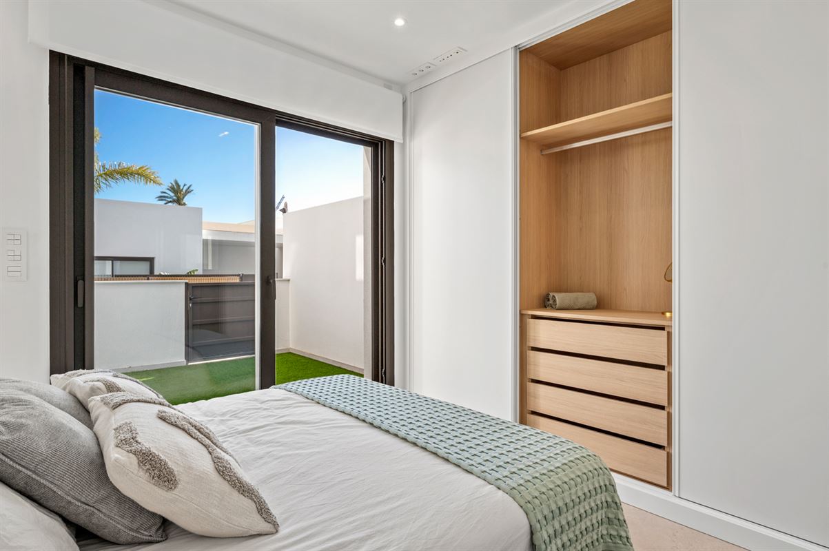 Serena Breeze 3 Apartments