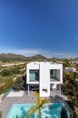 Las Acacias