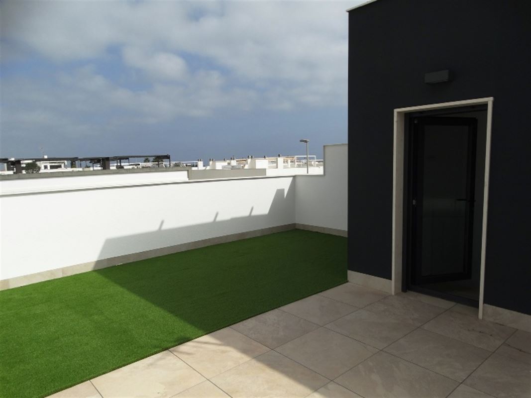 Rambla Beach Semis